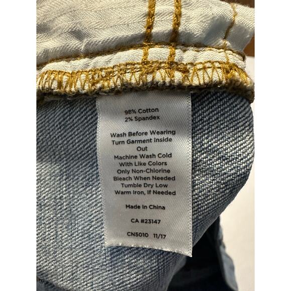 Talbots Denim Girlfriend Shorts Women’s Size 14P Medium Wash Cuffed 7” Inseam - Picture 7 of 7